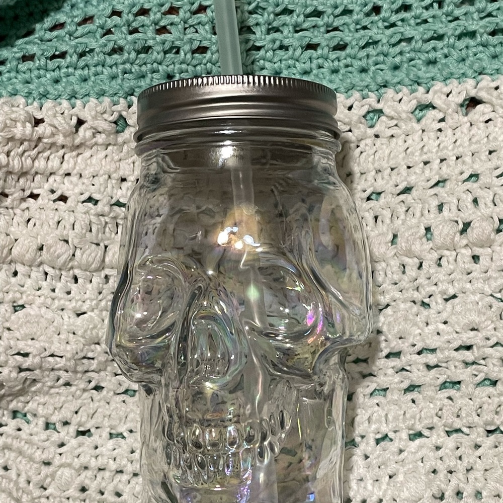 🥛 Skull Sipper